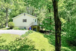 15601 Wildrose Ct, New Windsor, MD 21776 - Photo 4