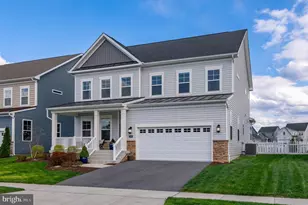1004 Village Green Way, Brunswick, MD 21716 - Photo 2