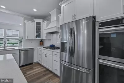 1004 Village Green Way, Brunswick, MD 21716 - Photo 18