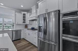 1004 Village Green Way, Brunswick, MD 21716 - Photo 18