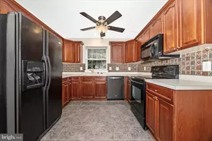 2509 Shelley Cir, Frederick, MD 21702 - Photo 14