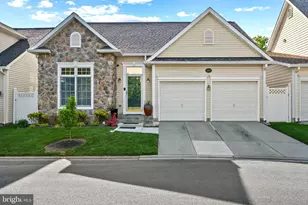 1002 Eastbourne Ct, Frederick, MD 21702 - Photo 2