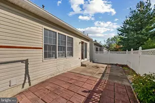 1002 Eastbourne Ct, Frederick, MD 21702 - Photo 32