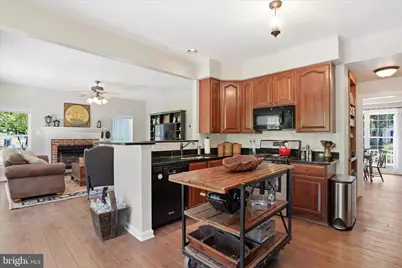 11206 Yardley Place, Ijamsville, MD 21754 - Photo 12