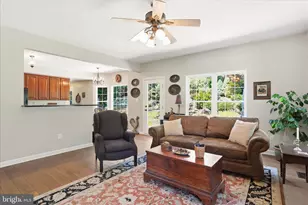 11206 Yardley Pl, Ijamsville, MD 21754 - Photo 18