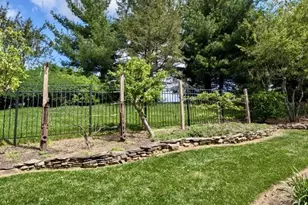 11206 Yardley Pl, Ijamsville, MD 21754 - Photo 10