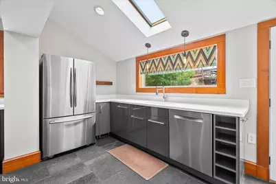 218 N Delaware Avenue, Brunswick, MD 21716 - Photo 18
