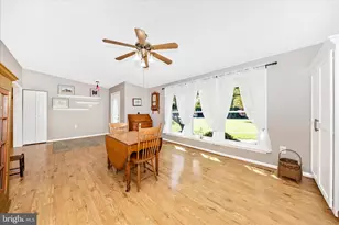 5910 Lawrence Ct, Adamstown, MD 21710 - Photo 4