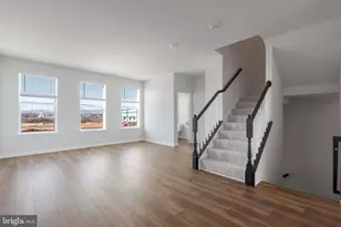 462 Tiller St, Frederick, MD 21701 - Photo 4