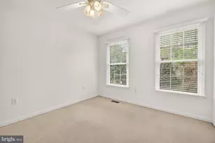 2094 E Greenleaf Dr, Frederick, MD 21702 - Photo 20