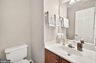 2094 E Greenleaf Dr, Frederick, MD 21702 - Photo 10