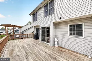 2094 E Greenleaf Dr, Frederick, MD 21702 - Photo 34