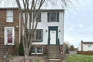 6627 Haydown Ct, Frederick, MD 21703 - Photo 2