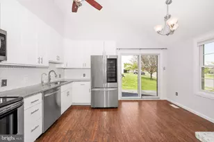 1715 Dogwood Dr, Frederick, MD 21701 - Photo 10