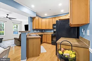 110 Featherstone Pl, Frederick, MD 21702 - Photo 8