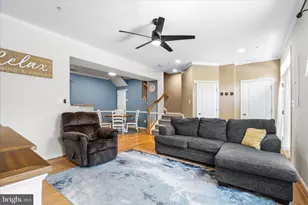 110 Featherstone Pl, Frederick, MD 21702 - Photo 4