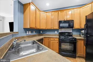 110 Featherstone Pl, Frederick, MD 21702 - Photo 10