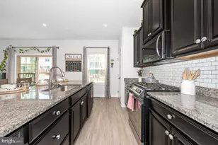10643 Brewerton Ln, New Market, MD 21774 - Photo 12