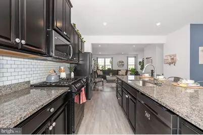 10643 Brewerton Lane, New Market, MD 21774 - Photo 4