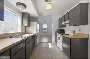 1403 Key Pkwy, Frederick, MD 21702 - Photo 10