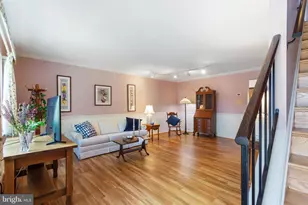 6826 Acacia Ct, Frederick, MD 21703 - Photo 8