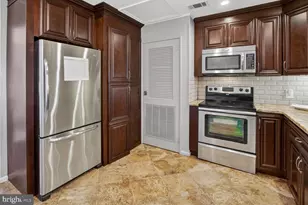 613 Charles St, Frederick, MD 21701 - Photo 10
