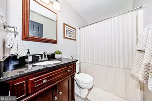 2250 Wetherburne Way, Frederick, MD 21702 - Photo 32