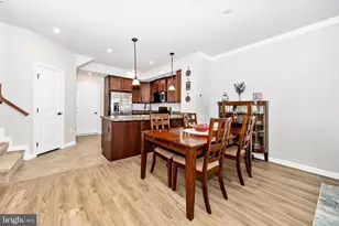 6032 Forum Sq, Frederick, MD 21703 - Photo 8