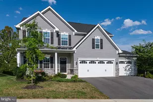 405 Potomac View Pkwy, Brunswick, MD 21716 - Photo 2