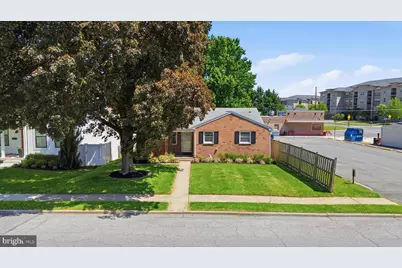 17 E Thirteenth Street, Frederick, MD 21701 - Photo 2