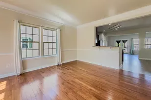 2054 Spring Run Cir, Frederick, MD 21702 - Photo 2