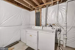 6915 Mandalong Wy, New Market, MD 21774 - Photo 18