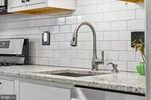 37 E 5th St, Frederick, MD 21701 - Photo 12