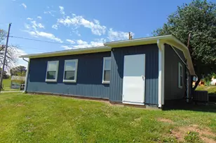 909 Oak St, Frederick, MD 21703 - Photo 28