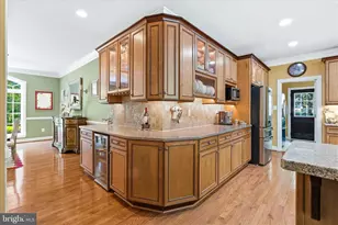 13903 Mitchell Ct, Mount Airy, MD 21771 - Photo 8