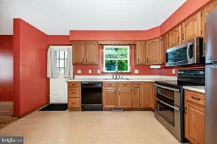 205 E G St, Brunswick, MD 21716 - Photo 16
