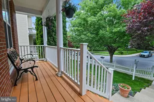 9678 Royal Crest Cir, Frederick, MD 21704 - Photo 2