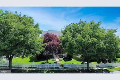 9678 Royal Crest Circle, Frederick, MD 21704 - Photo 2