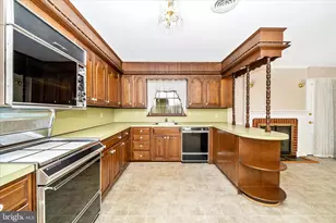 9496 Pocono Dr, Frederick, MD 21702 - Photo 10