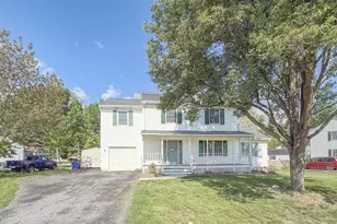 3910 Red Leaf Ct, Point of Rocks, MD 21777 - Photo 2