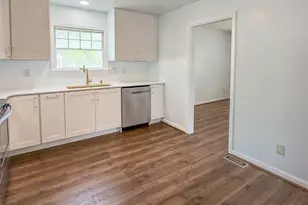 3910 Red Leaf Ct, Point of Rocks, MD 21777 - Photo 12