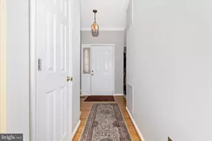 105 Crossing Pointe Ct, Frederick, MD 21702 - Photo 8