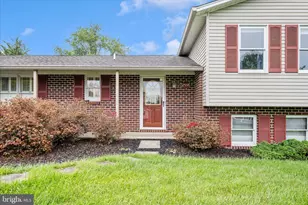 12555 Quiet Stream, Mount Airy, MD 21771 - Photo 2