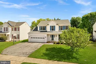 202 Winter Brook Ct, Walkersville, MD 21793 - Photo 2