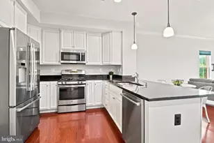 9200 Landon House Wy, Frederick, MD 21704 - Photo 2