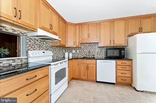 5751 Sunset View Ln, Frederick, MD 21703 - Photo 4