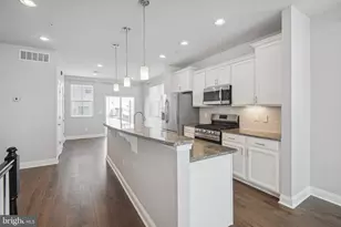 7166 Proclamation Pl, Frederick, MD 21703 - Photo 10