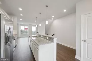 527 E 7th St, Frederick, MD 21701 - Photo 4