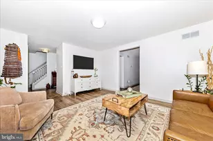 306 E D St, Brunswick, MD 21716 - Photo 6