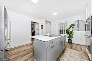 306 E D St, Brunswick, MD 21716 - Photo 14